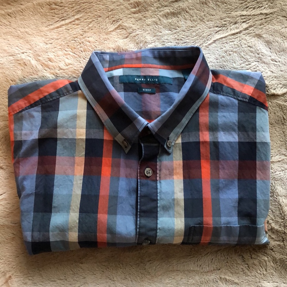 Perry Ellis XL Slim Fit Button Down Shirt